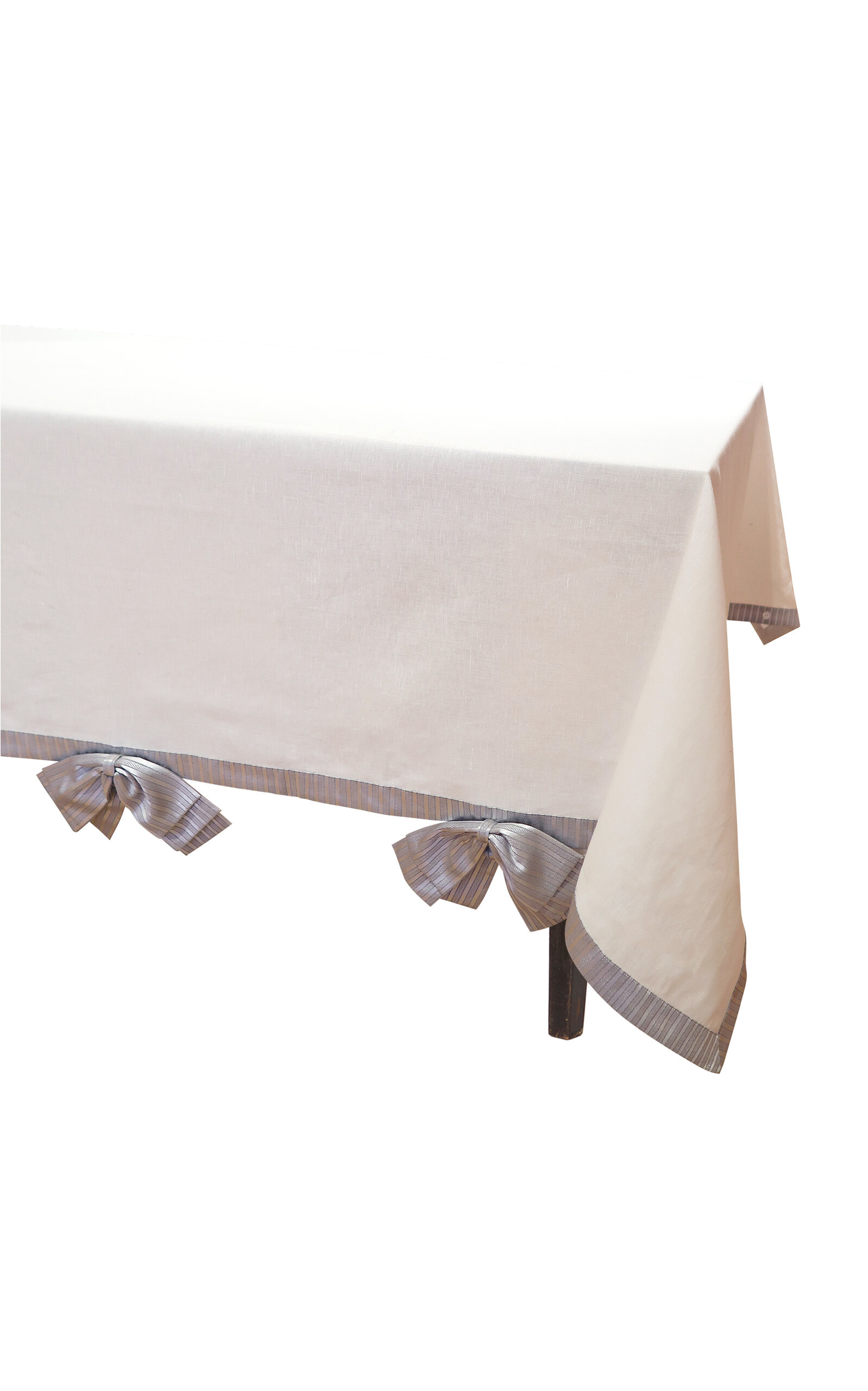 Shop Gohar World Tablecloth; Bow In Multi