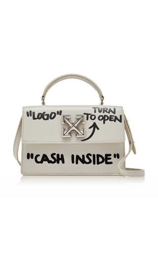 logo turn to open cash inside bag