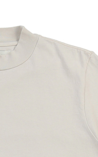 Mock Neck T-Shirt展示图