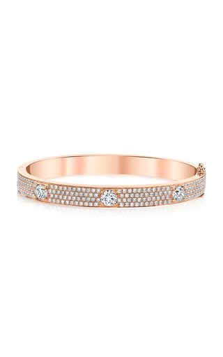 18K Gold Pave Oval Bracelet with Three Round Diamonds展示图