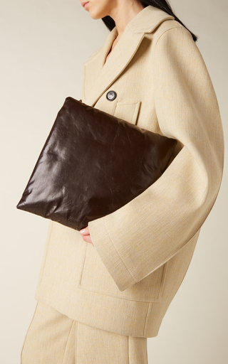 The Pillow Pouch Leather Bag展示图