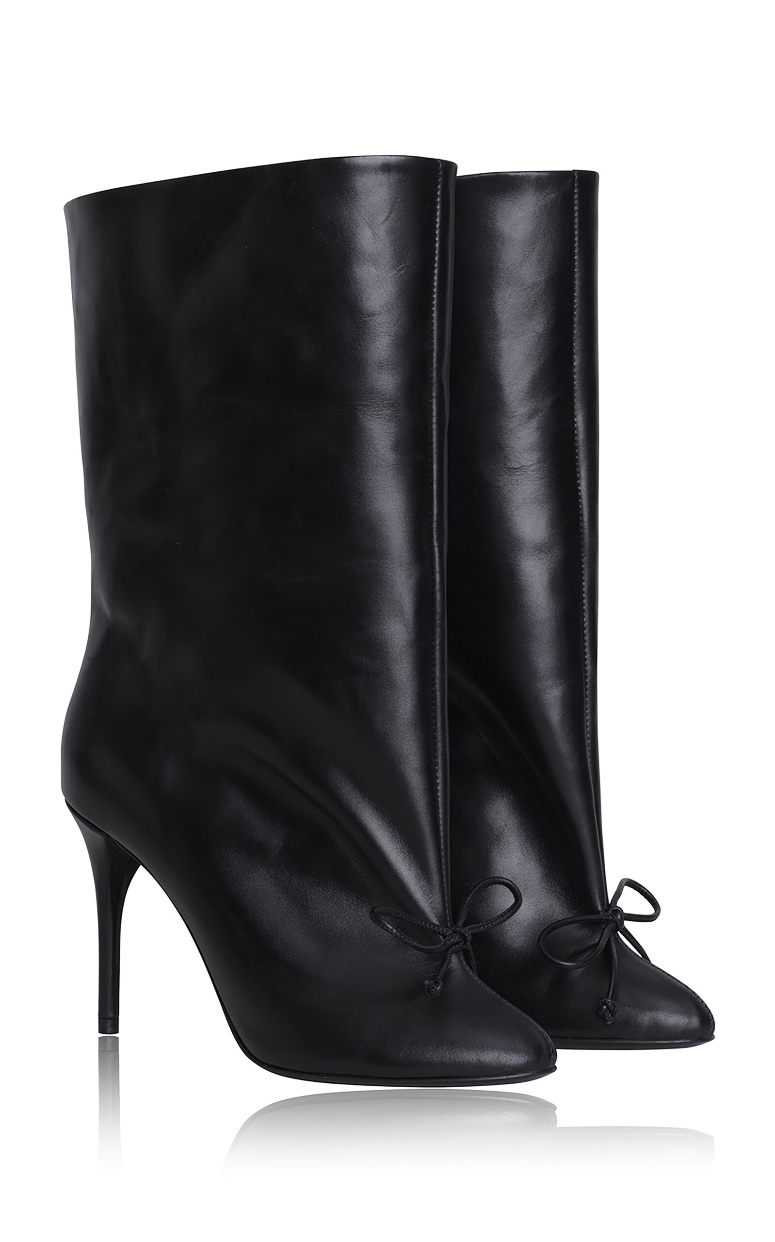 Alaïa Leather Low Boots In Black