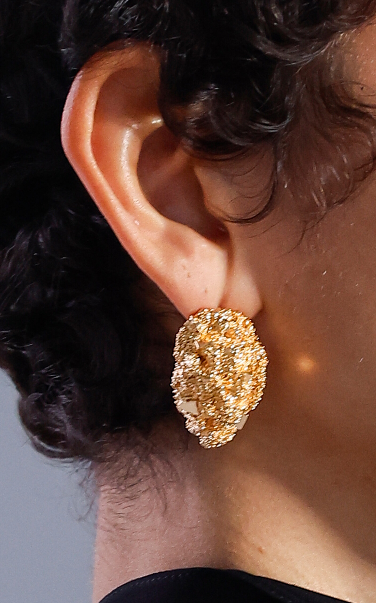 Brandon Maxwell Nugget Stud Earrings In Gold